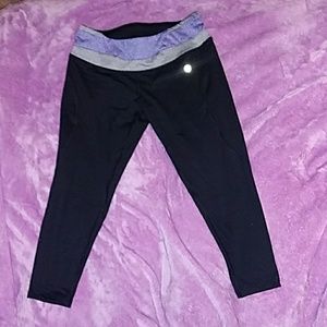 Shape active wear capri leggings